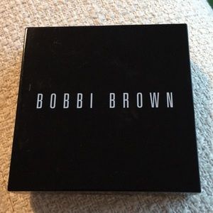 Bobbi Brown Sheer Finish Pressed Powder